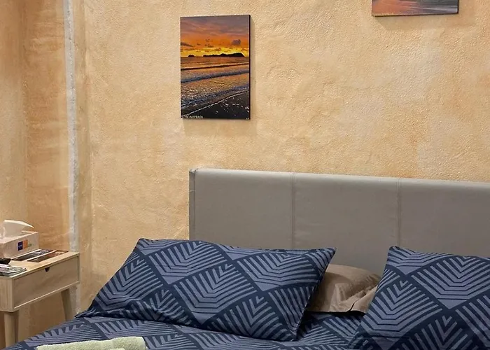 Guest house La Grotta Dell'orso 3*